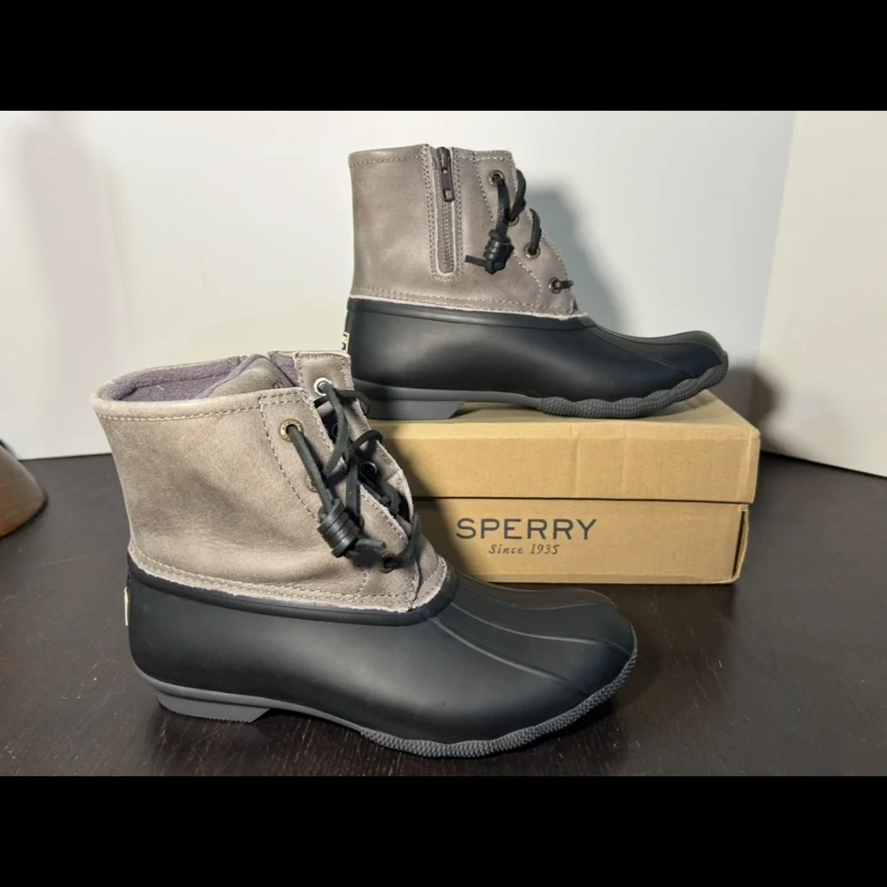 Sperry Saltwater Duck Boots/Rain Boots Leather/Rubber Black/Grey Womans Size 7M